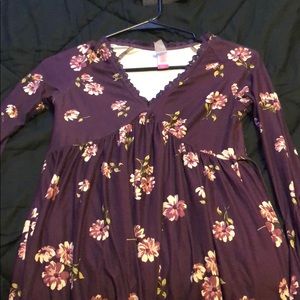 Baby doll purple top with flowy sleeves